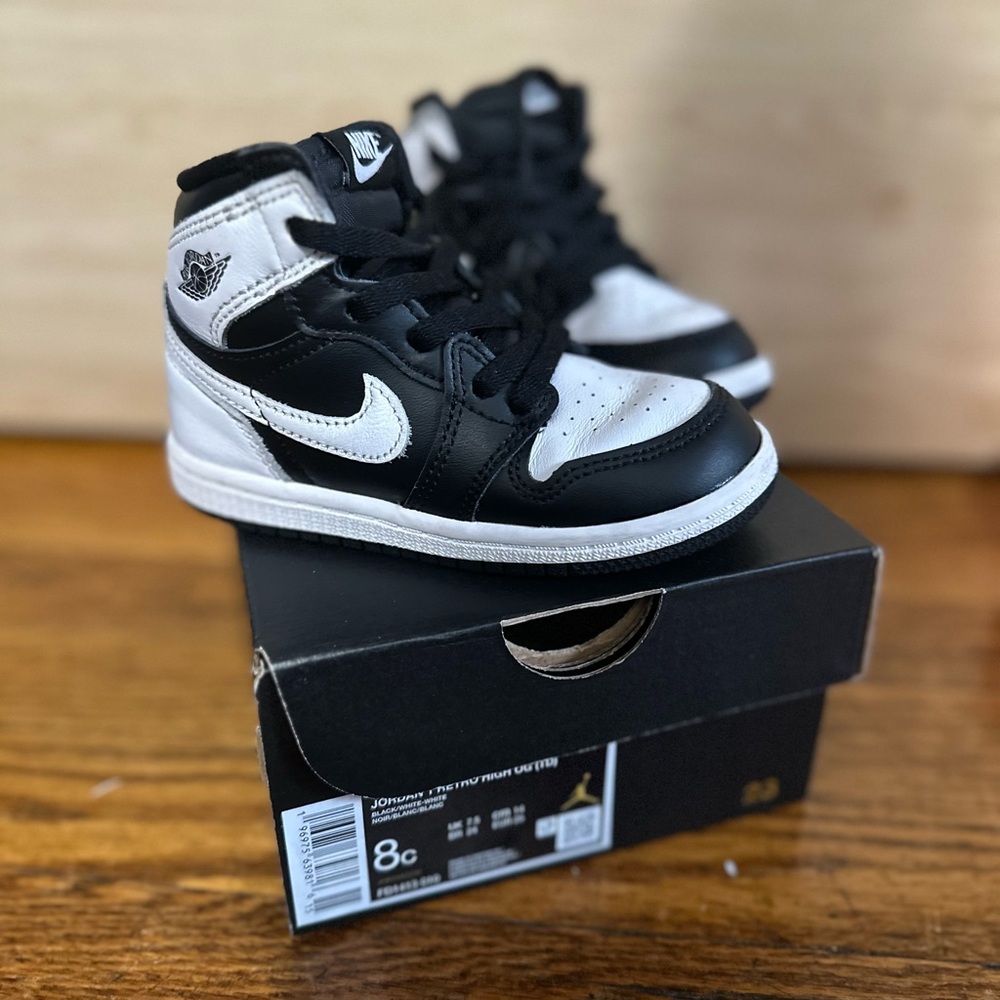 Jordan 1 Retro High OG | Black/White